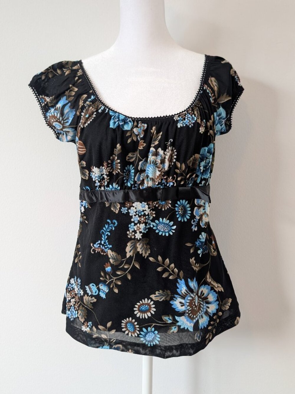 self esteem y2k blue floral cap sleeve babydoll milkmaid top (medium)